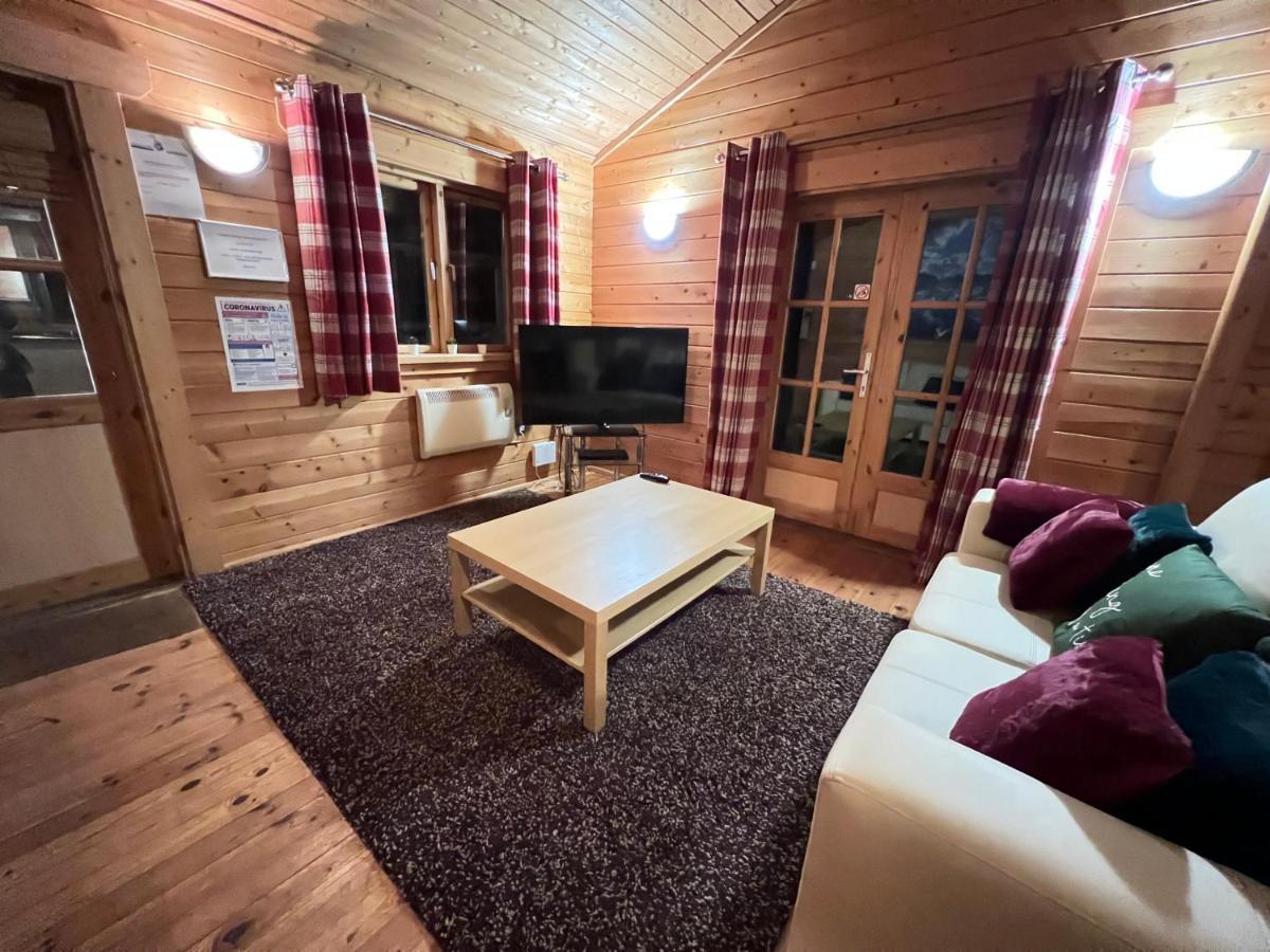 Tufty Lodge, Lake Pochard Lodge 9 South Cerney Extérieur photo
